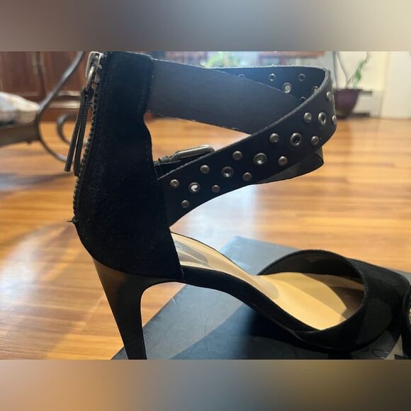 Joes Jeans Betty Ankle Strap Zip Back heels black suede studded leather size 7 - Picture 9 of 16